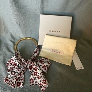 🔥FLASH SALE $219🔥 NWT* MARNI gold-toned and silk choker**